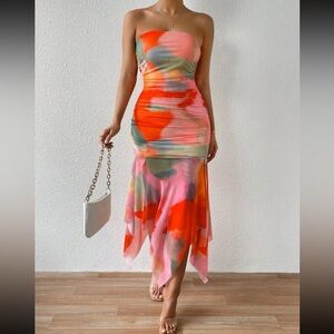 Nice, elegant, vibrant dress. Worn once for wedding, can be dressed up or down